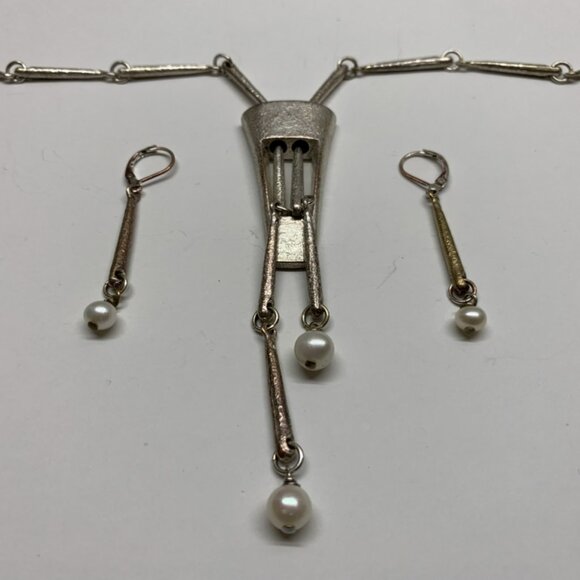 Stainless Steel And Faux-Pearl Necklace And Earrings Set - Picture 1 of 6